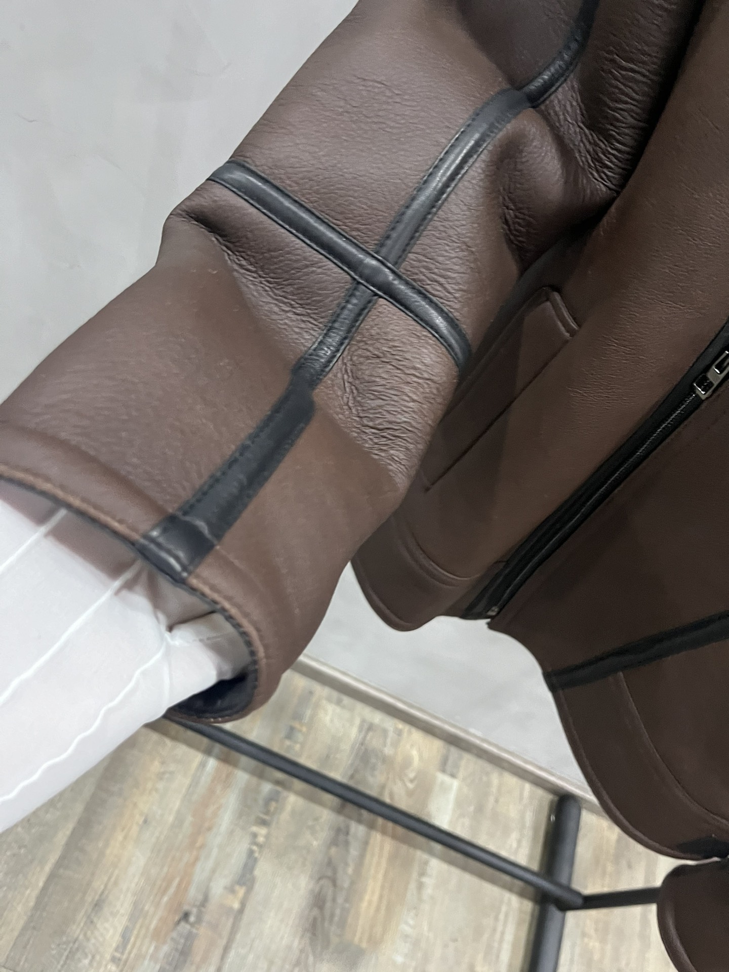 LOEWE Мужская куртка из кожи и шерсти мериноса LOEWE Мужская куртка из кожи и шерсти мериноса