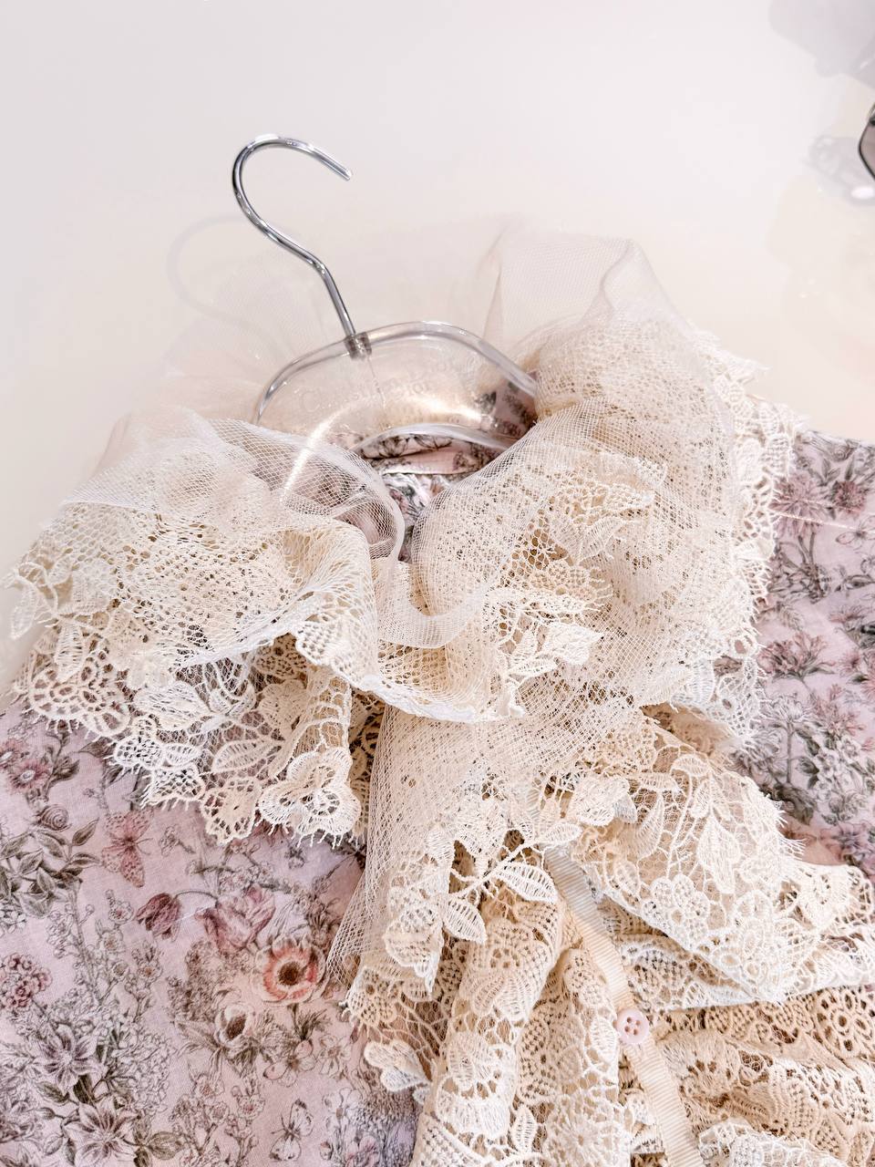 CHRISTIAN DIOR Женская рубашка из шелка CHRISTIAN DIOR Женская рубашка из шелка