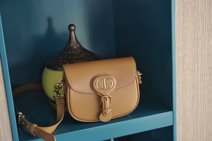 CHRISTIAN DIOR Женская сумка Bobby телячья кожа