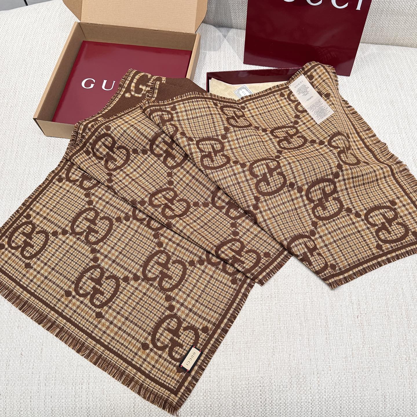 GUCCI Женский шерстяной шарф 