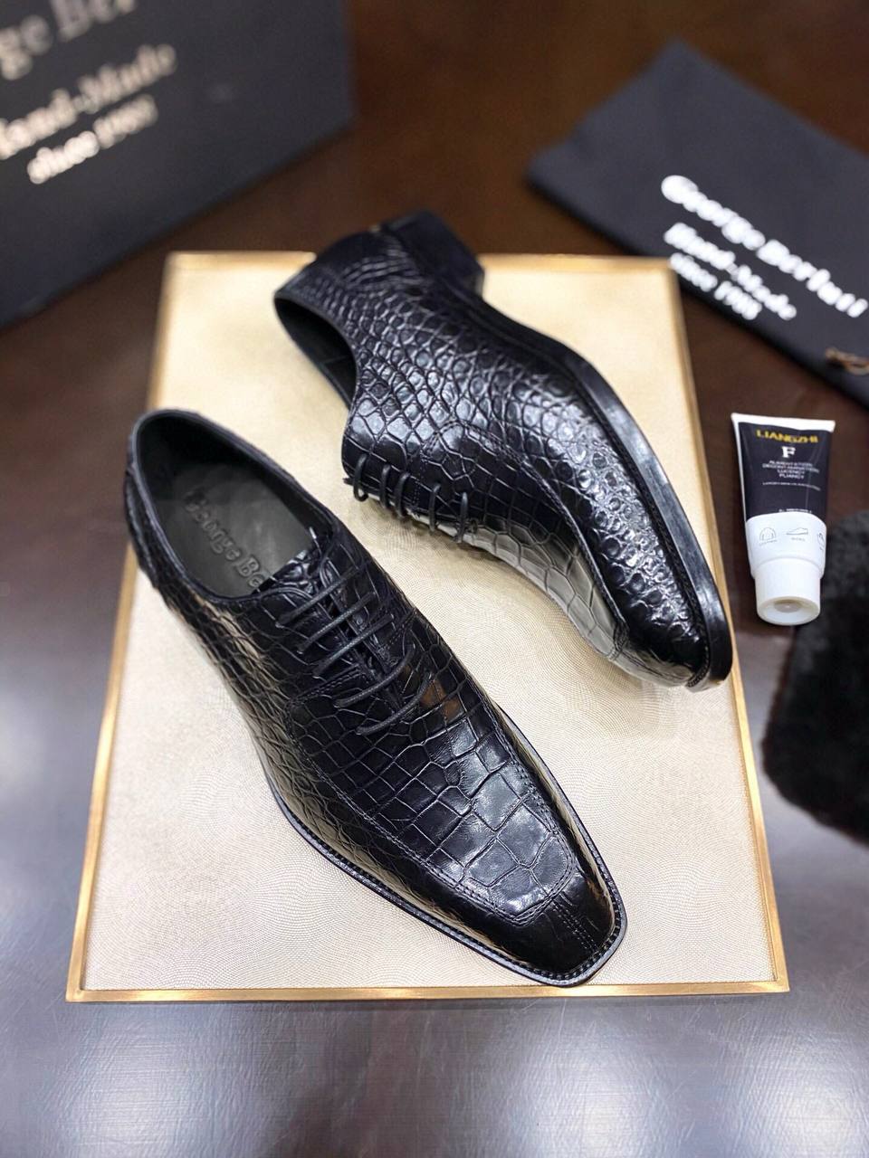 BERLUTI Мужские туфли из кожи крокодила BERLUTI Мужские туфли из кожи крокодила