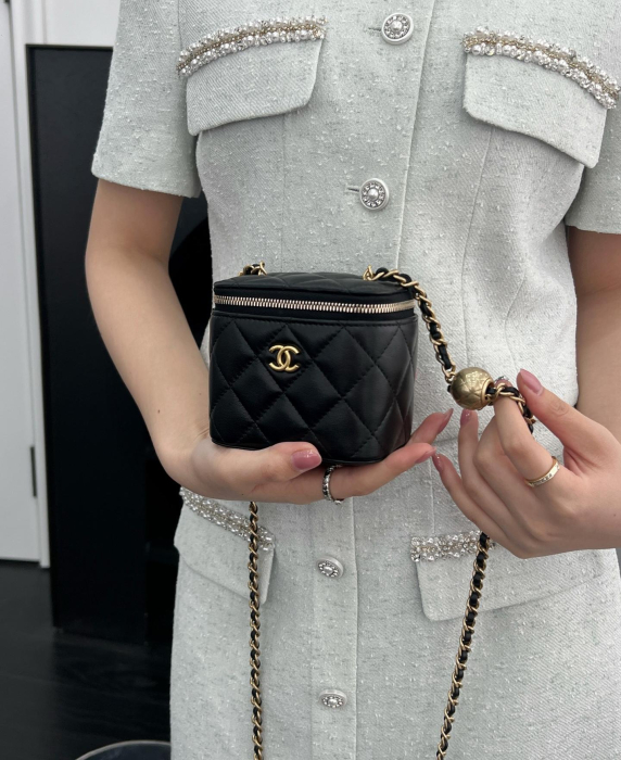 CHANEL Женская сумка Vanity Case Mini