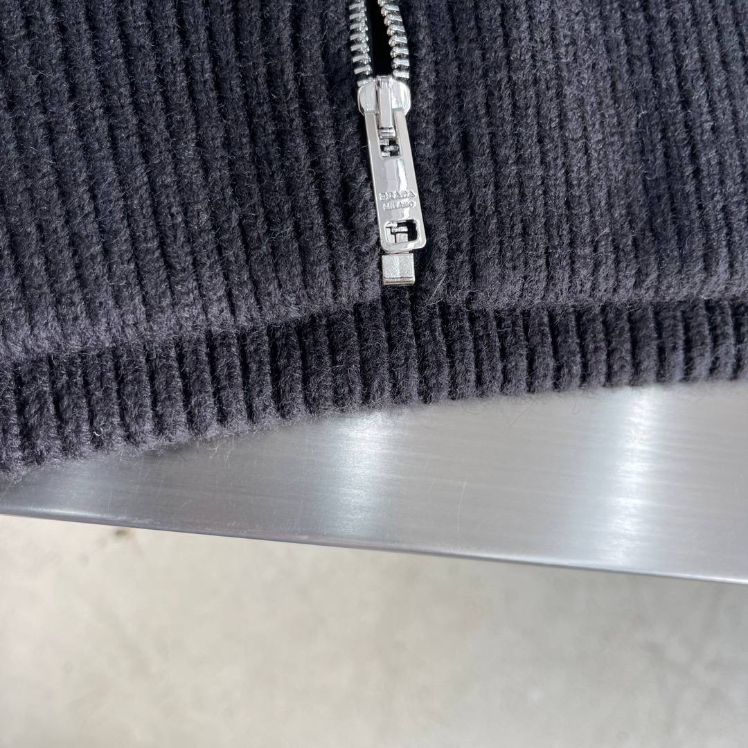 PRADA Мужской джемпер PRADA Мужской джемпер