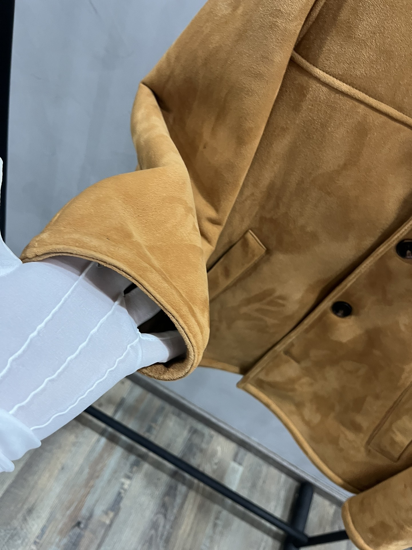 GUCCI Мужская дубленка из меха мериноса GUCCI Мужская дубленка из меха мериноса