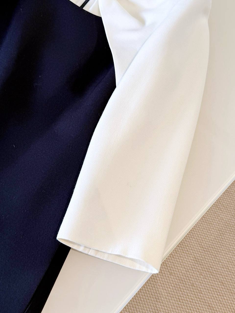 VALENTINO Женское шелковое платье VALENTINO Женское шелковое платье