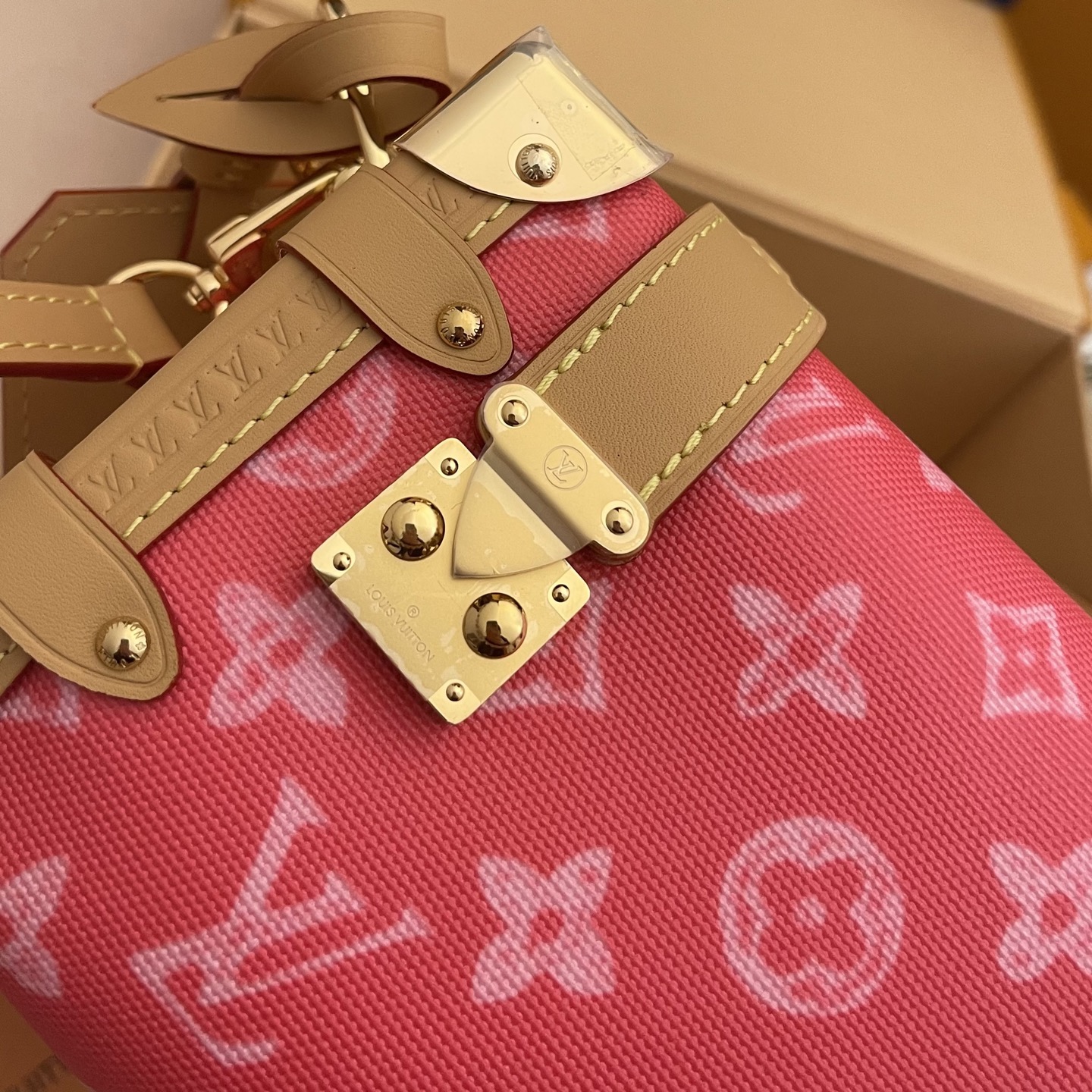 LOUIS VUITTON Женская Сумка Side Trunk PM M27784 LOUIS VUITTON Женская Сумка Side Trunk PM M27784