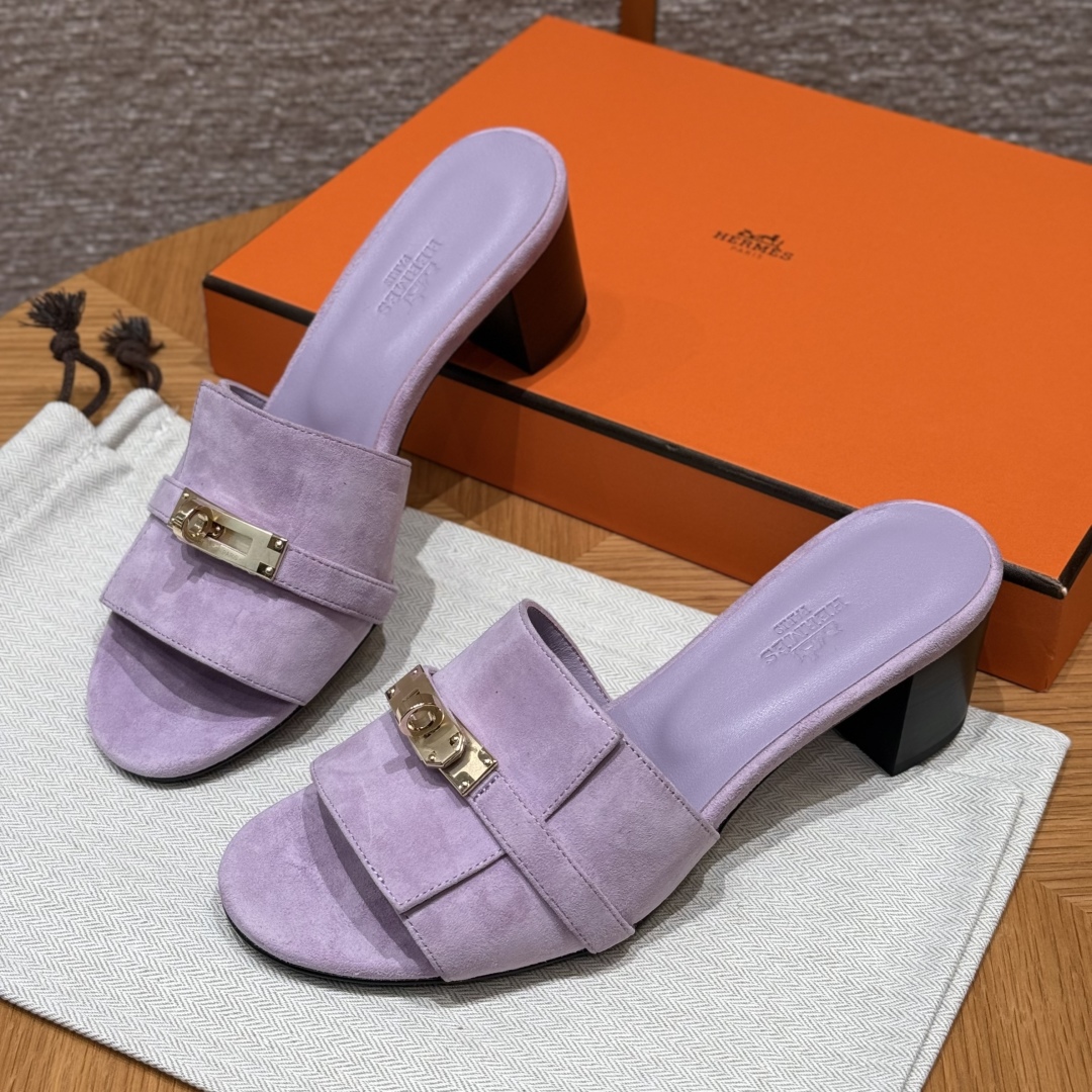HERMES Женские сандалии Gigi Kelly из замши HERMES Женские сандалии Gigi Kelly из замши