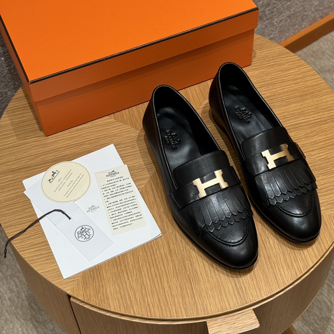 HERMES Женские лоферы Royal 