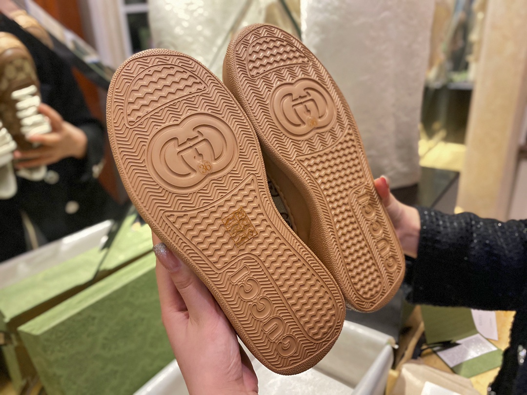 GUCCI Женские кроссовки GUCCI Женские кроссовки