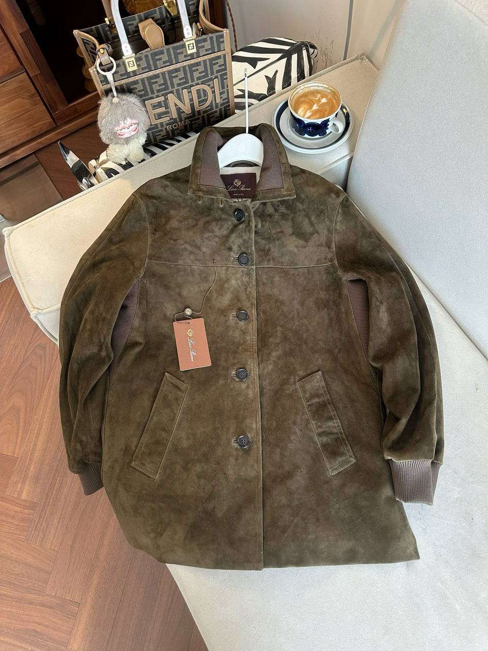 LORO PIANA Женская кожаная куртка из козьей кожи 