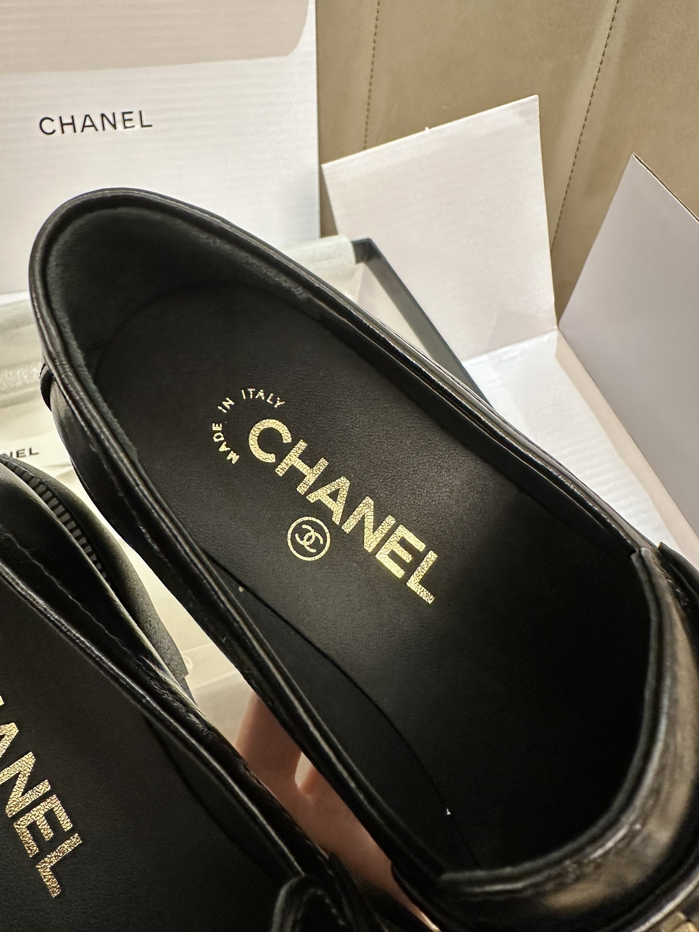 CHANEL Женские лоферы на платформе CHANEL Женские лоферы на платформе