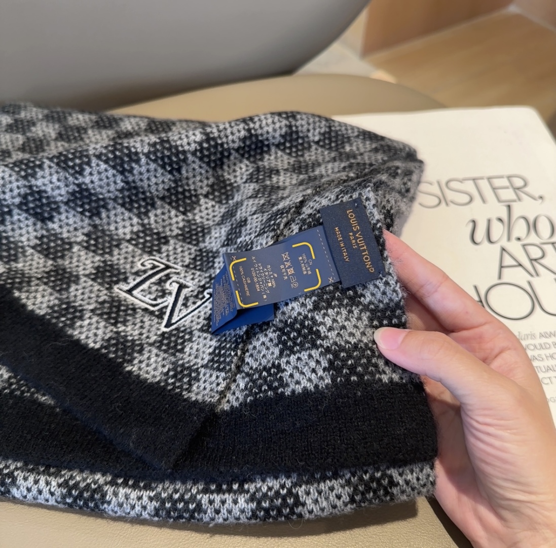 LOUIS VUITTON Мужской шарф из кашемира