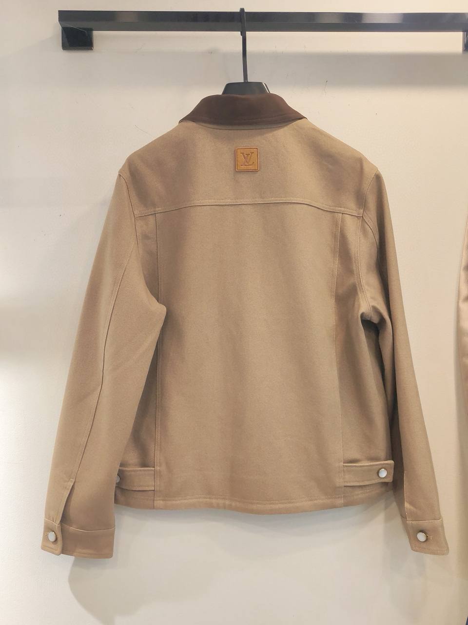 LOUIS VUITTON Мужская ветровка LOUIS VUITTON Мужская ветровка