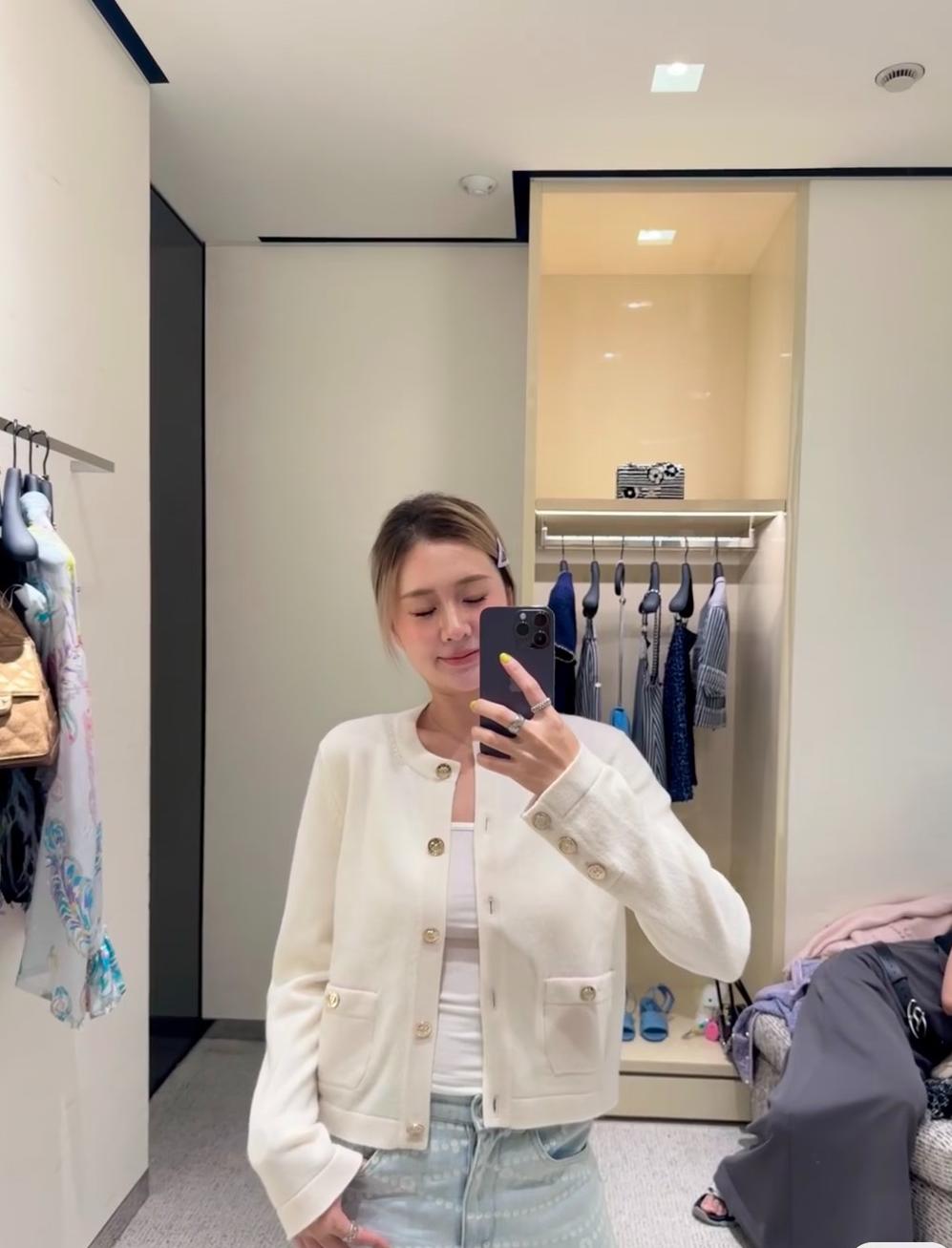 CHANEL Женский кардиган из кашемира CHANEL Женский кардиган из кашемира