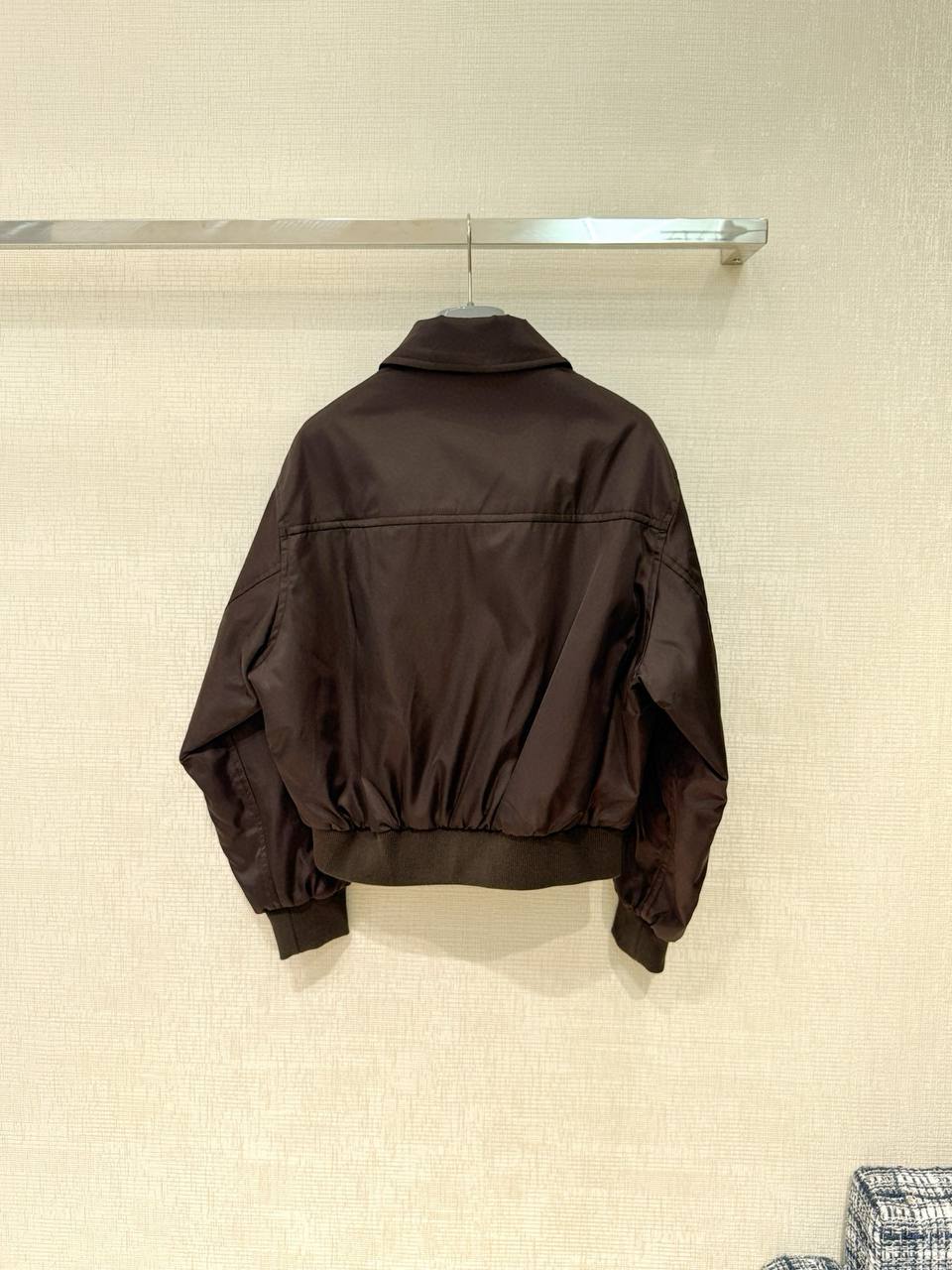 PRADA Женская ветровка из нейлона  PRADA Женская ветровка из нейлона