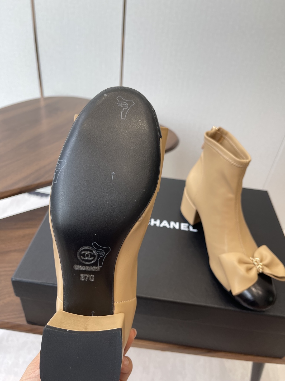 CHANEL Женские ботильоны из овчины CHANEL Женские ботильоны из овчины