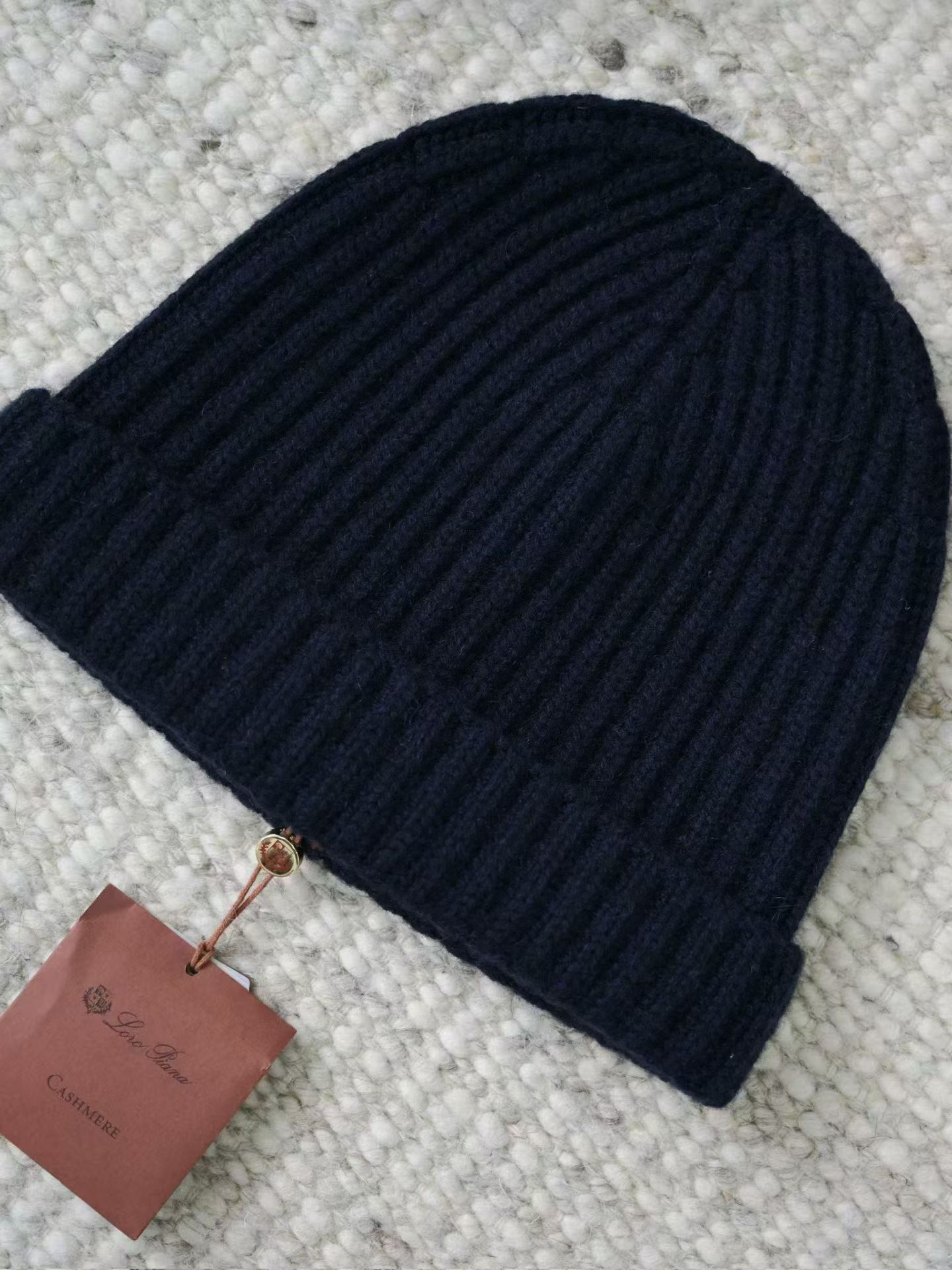 LORO PIANA Мужская шапка из кашемира 