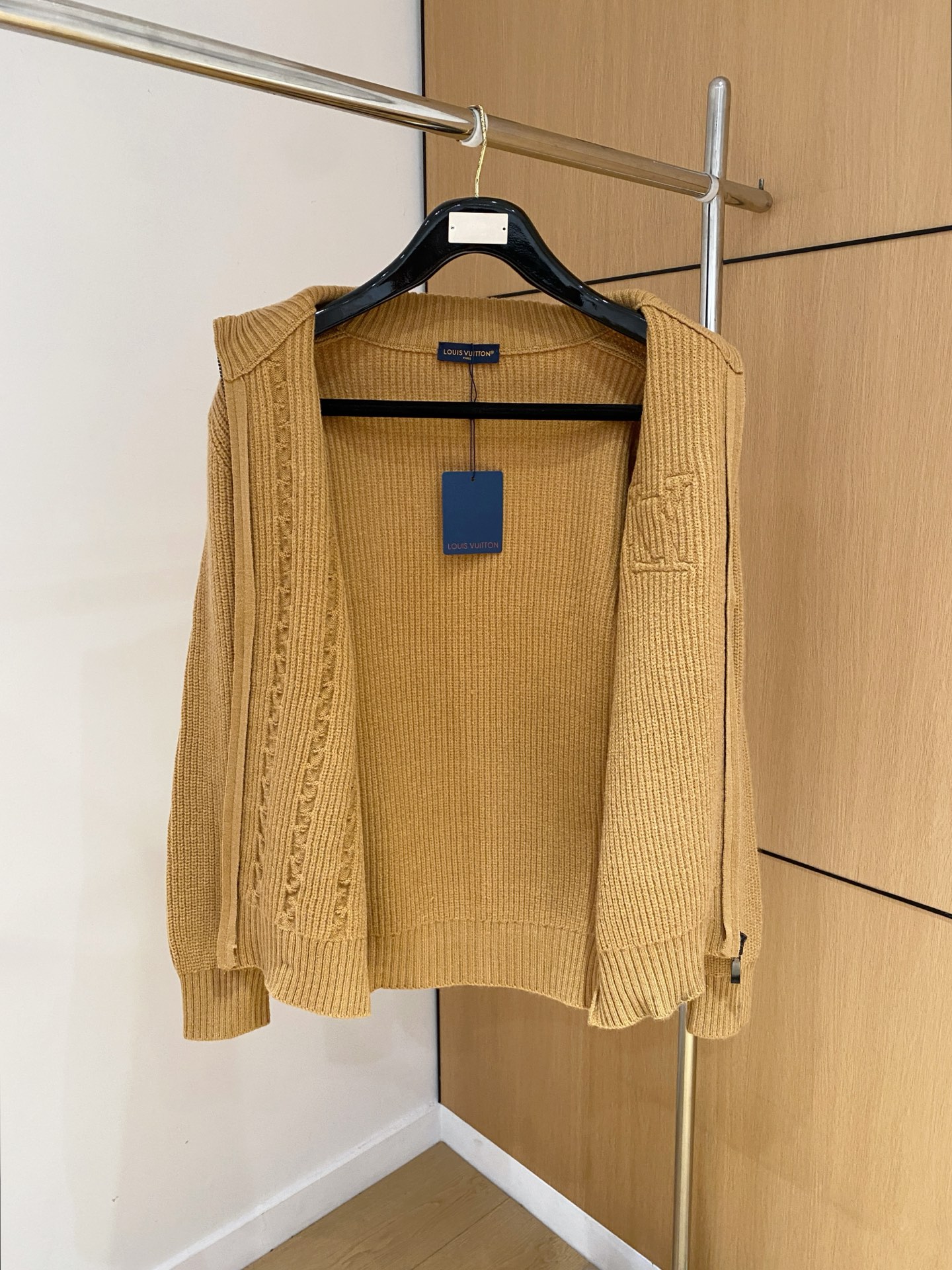 LOUIS VUITTON Мужской кардиган с логотипом