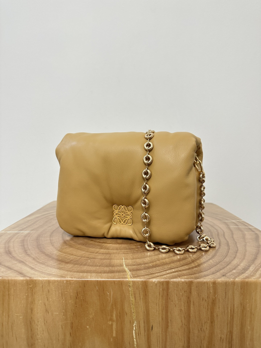 LOEWE Женская сумка Puffer Goya из кожи наппа