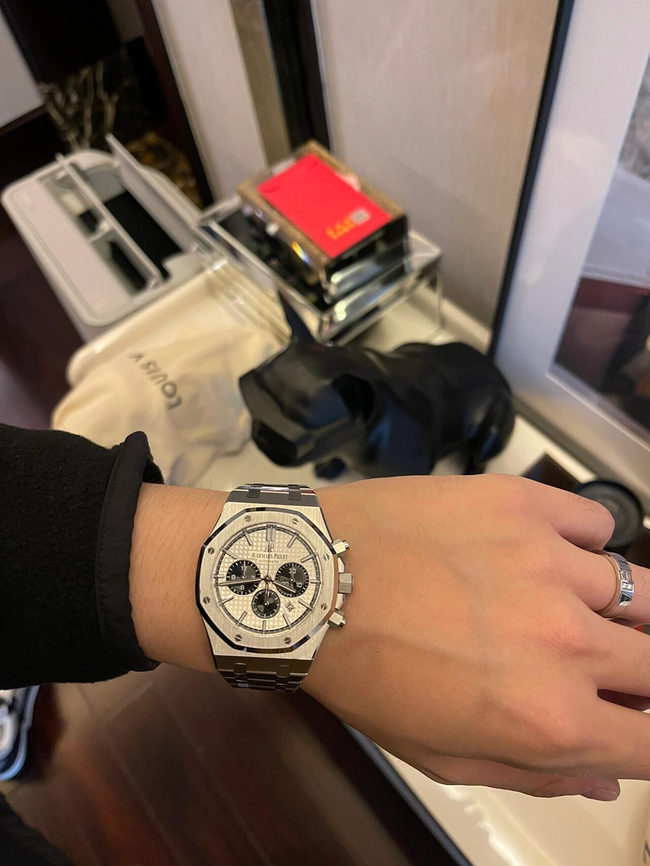 AUDEMARS PIGUET Мужские часы Royal Oak Chronograph 41 сталь AUDEMARS PIGUET Мужские часы Royal Oak Chronograph 41 сталь