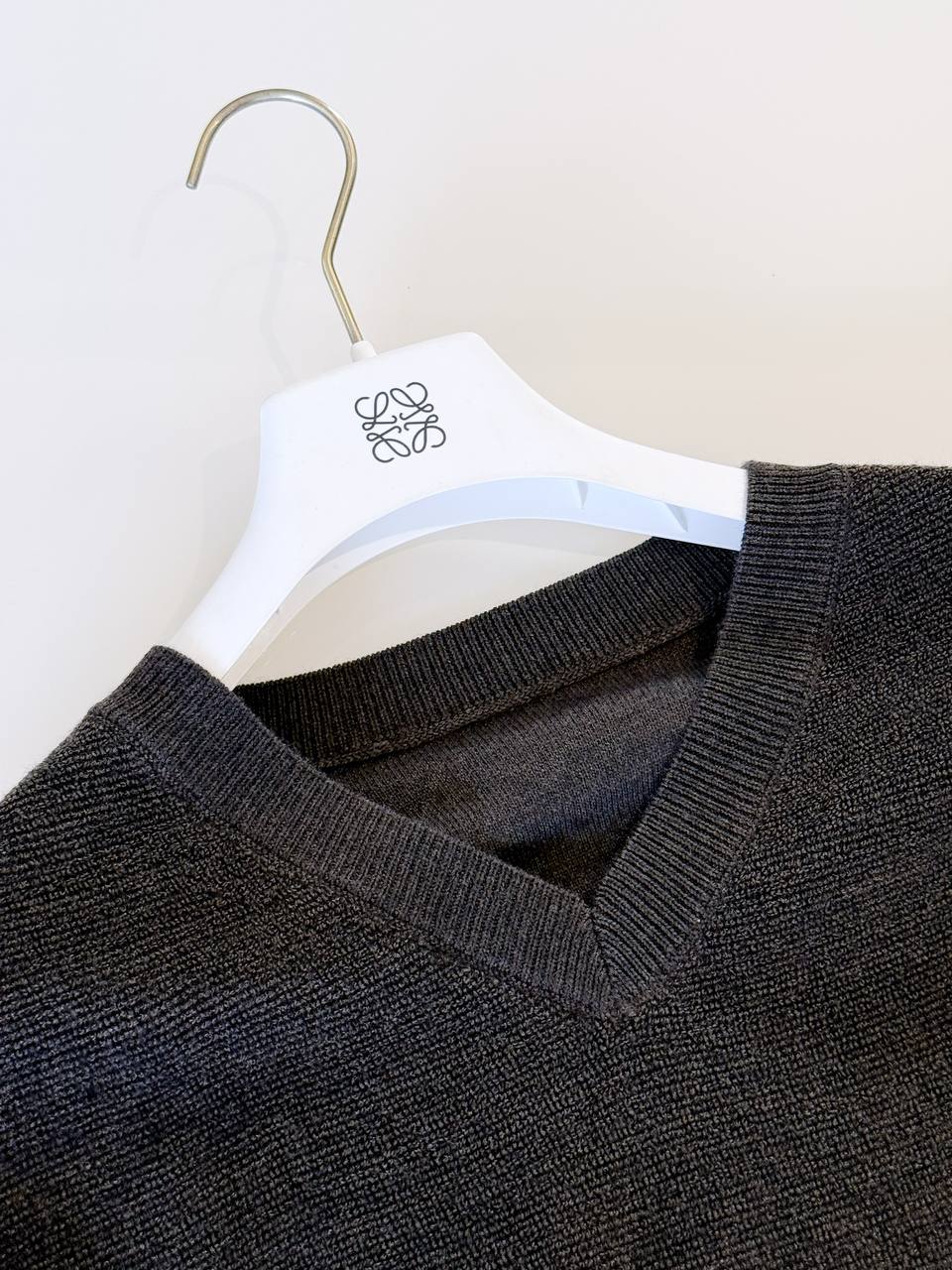 LOEWE Женский свитер из шерсти LOEWE Женский свитер из шерсти