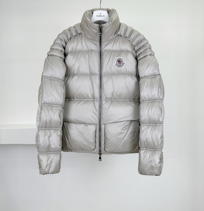 MONCLER Мужской пуховик