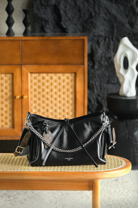 LOUIS VUITTON Женская Сумка Carryall M24861