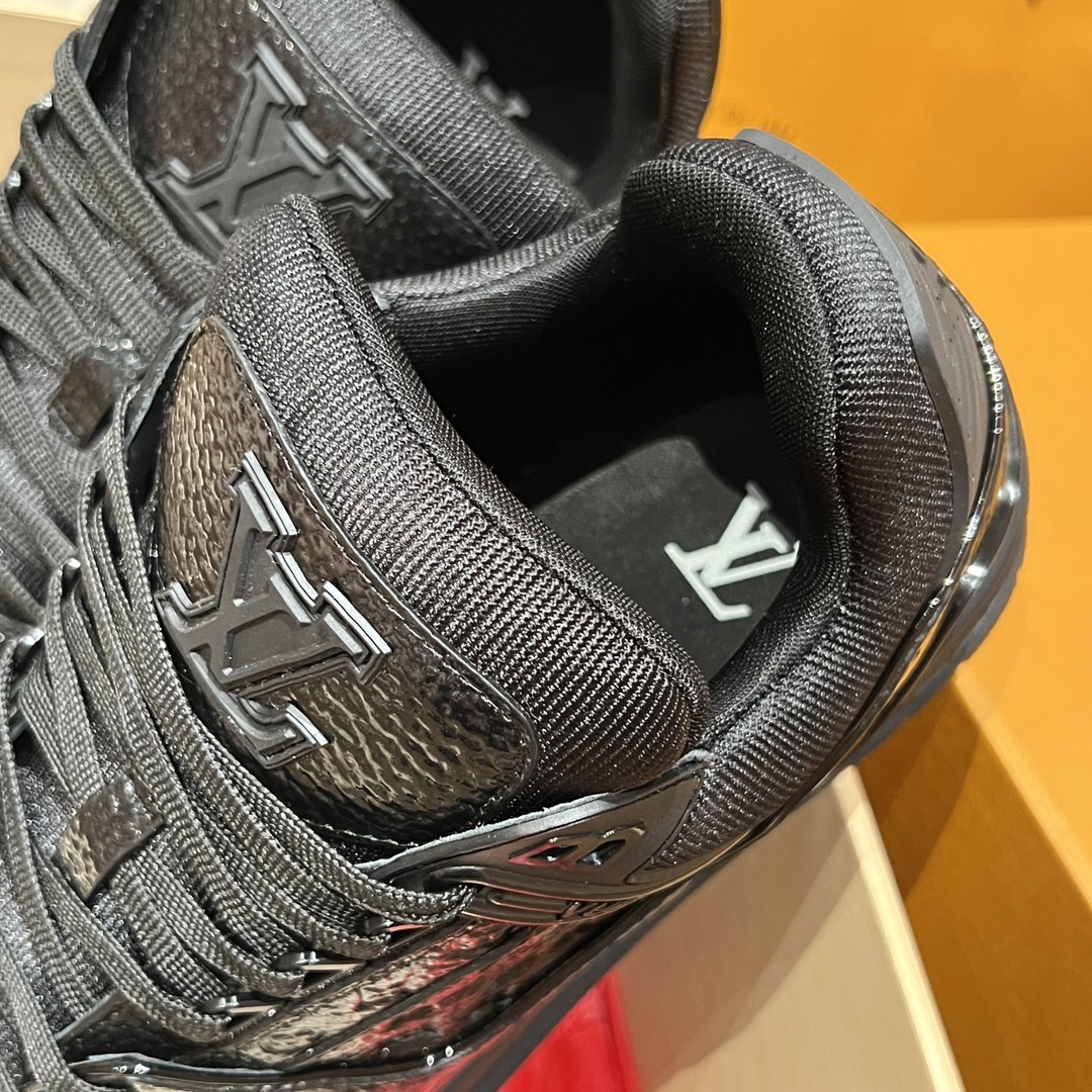 LOUIS VUITTON Кроссовки LV Trainer 25FW