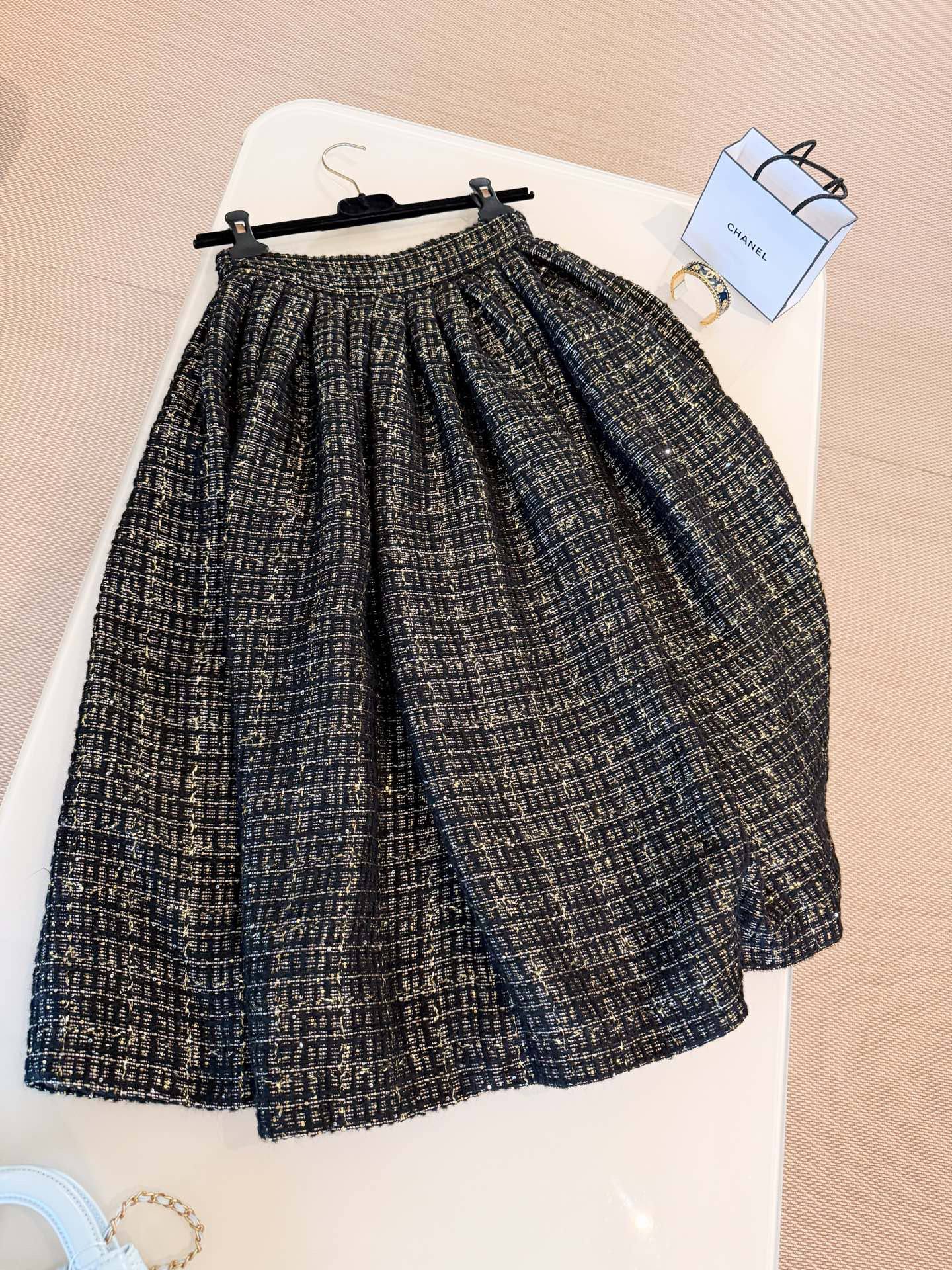 CHANEL Женская юбка из твида CHANEL Женская юбка из твида