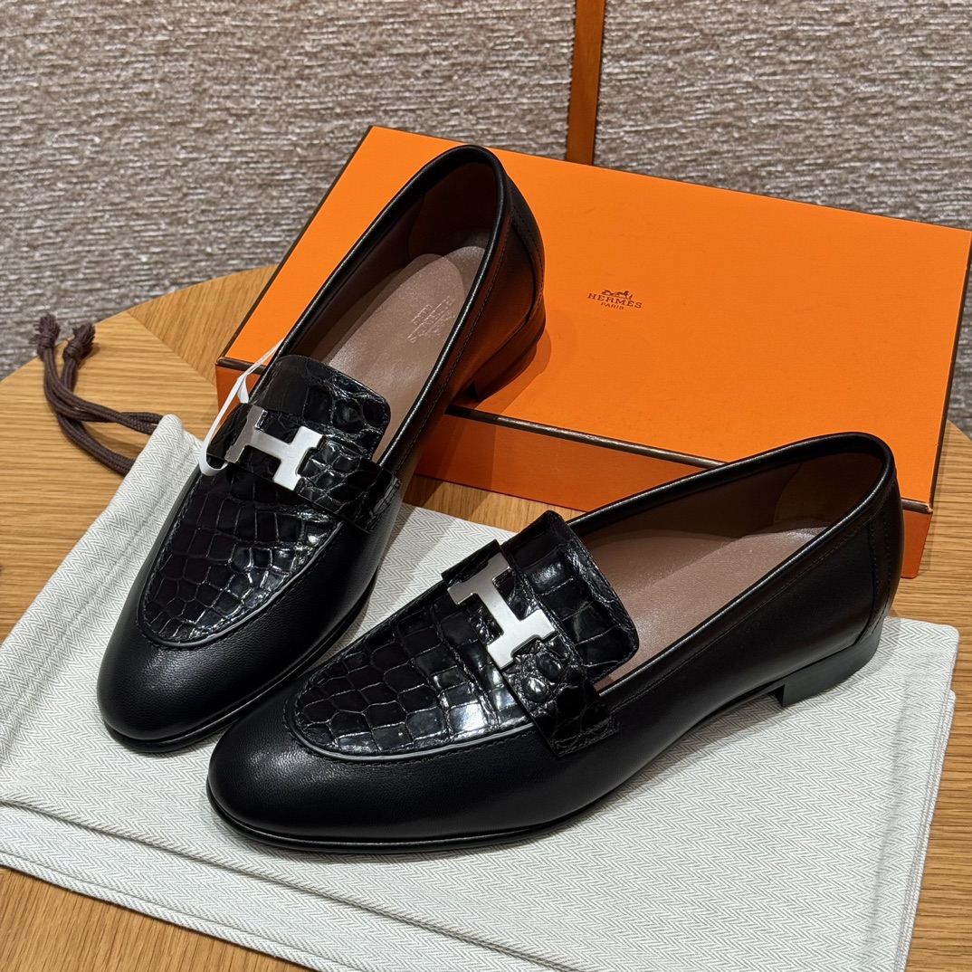 HERMES Женские лоферы Paris кожа аллигатора  HERMES Женские лоферы Paris кожа аллигатора