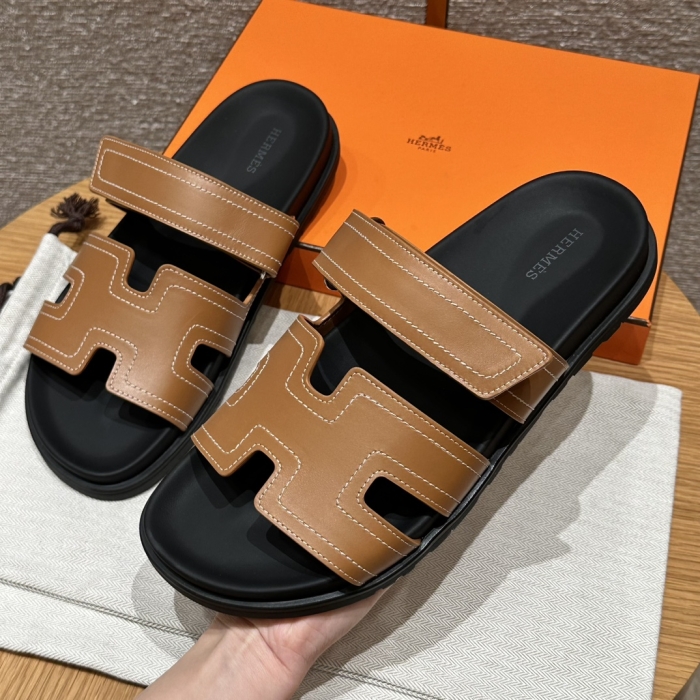 HERMES Мужские сандалии Chypre с контрастной строчкой