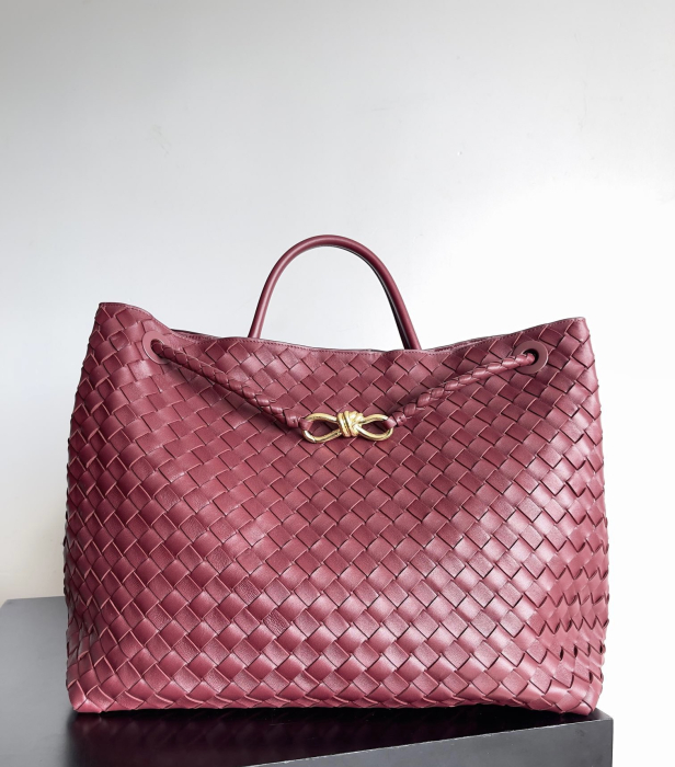 BOTTEGA VENETA Сумка Andiamo кожа Large