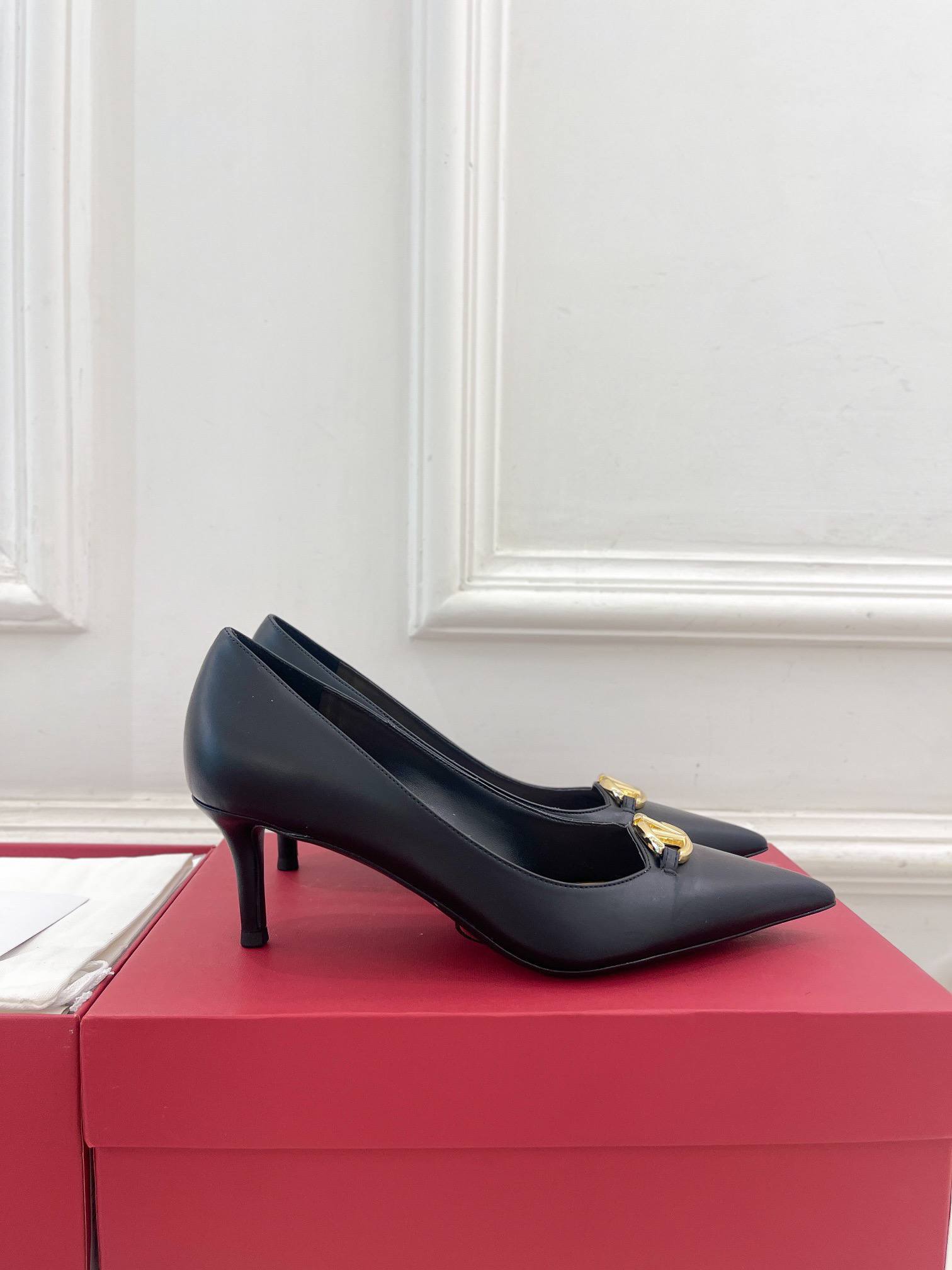 VALENTINO Женские туфли VALENTINO Женские туфли