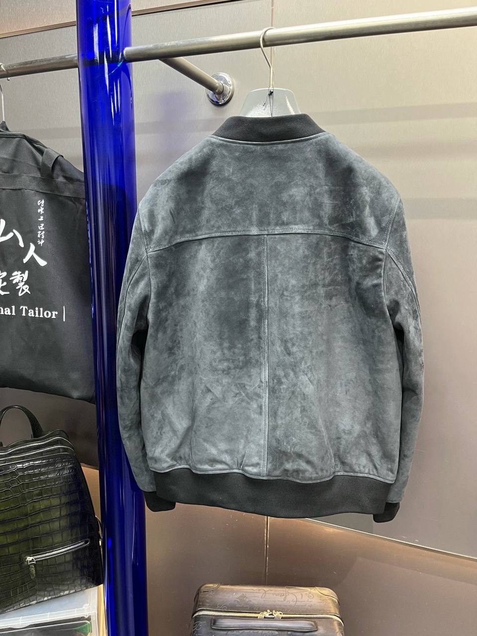 LORO PIANA Мужская кожаная куртка LORO PIANA Мужская кожаная куртка