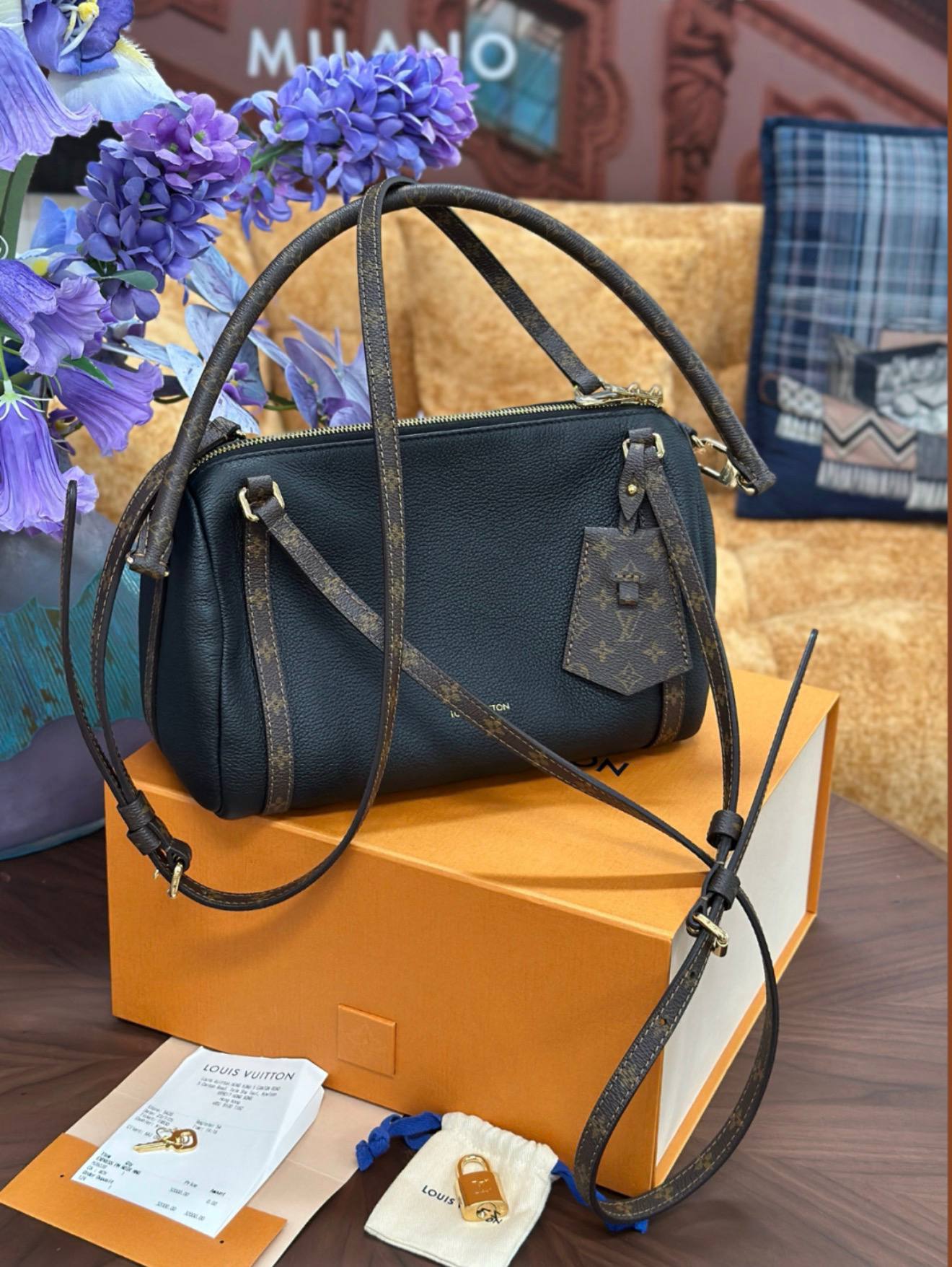 LOUIS VUITTON Женская сумка Express PM M26039 LOUIS VUITTON Женская сумка Express PM M26039