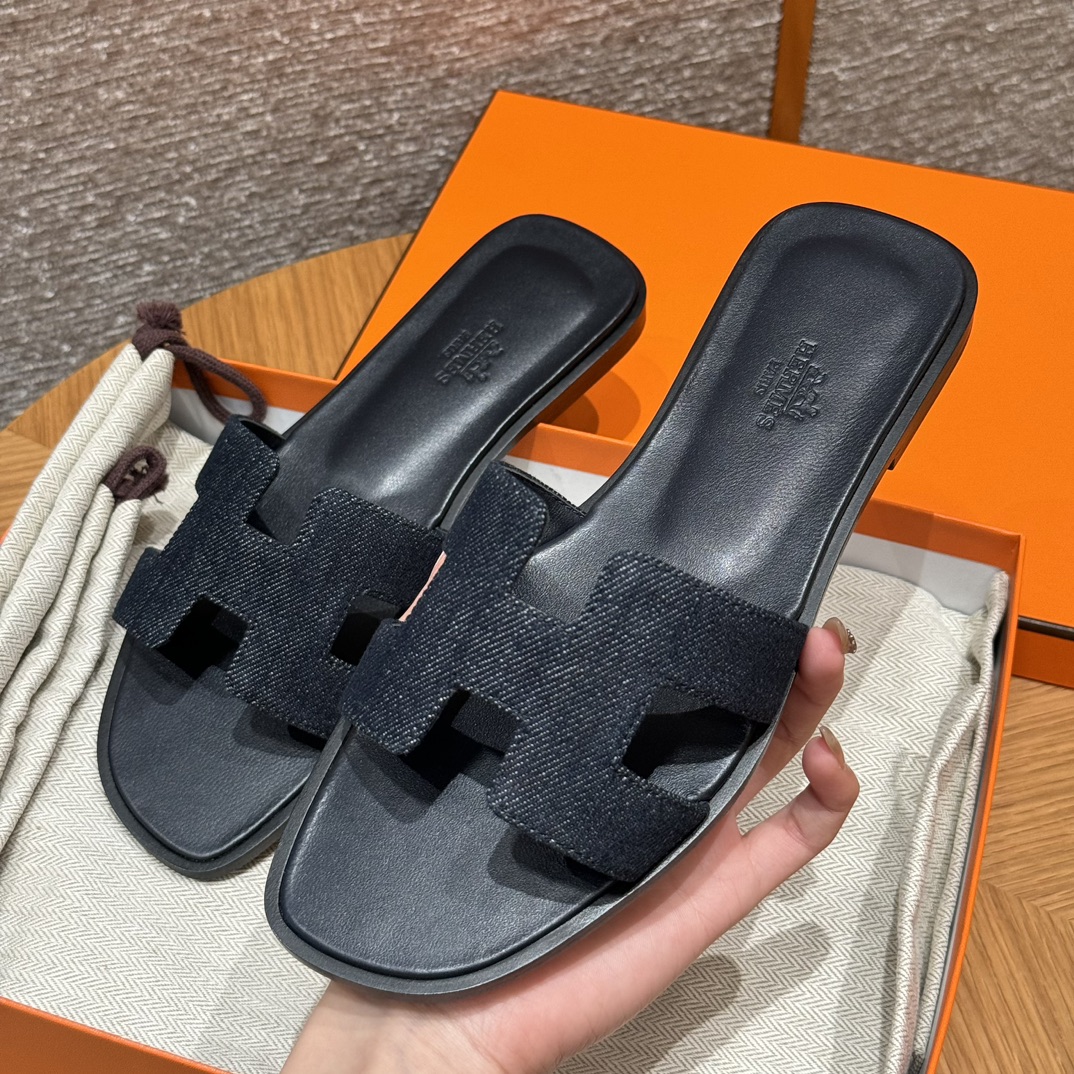 HERMES Женские сандалии Oran деним