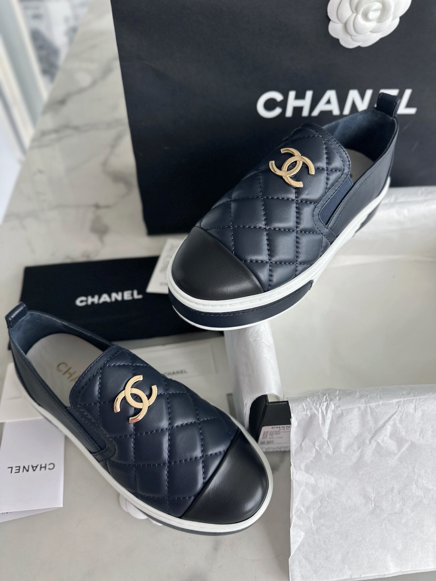 CHANEL Женские мокасины из кожи ягненка