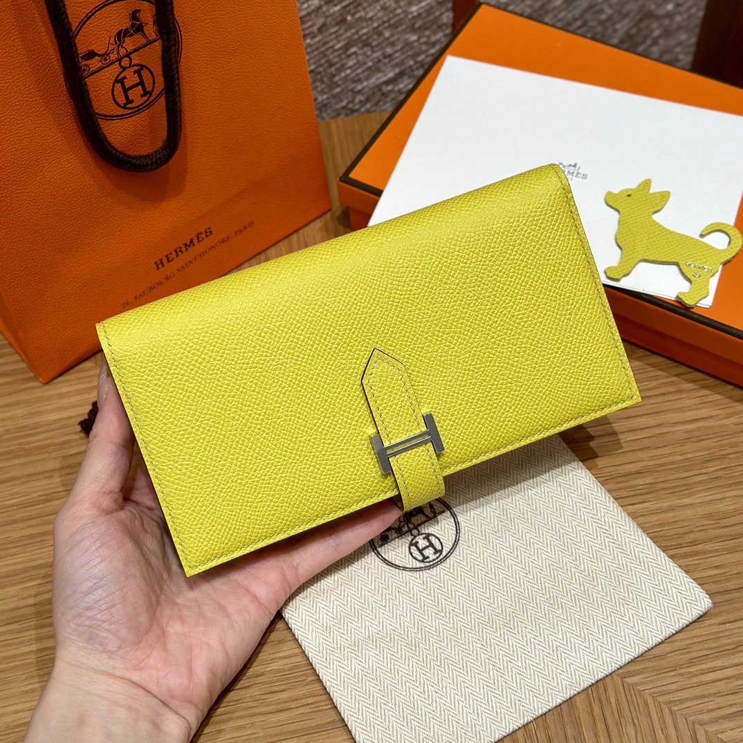 HERMES Кошелёк Bearn 17.5 см 9R/Lime Epsom HERMES Кошелёк Bearn 17.5 см 9R/Lime Epsom