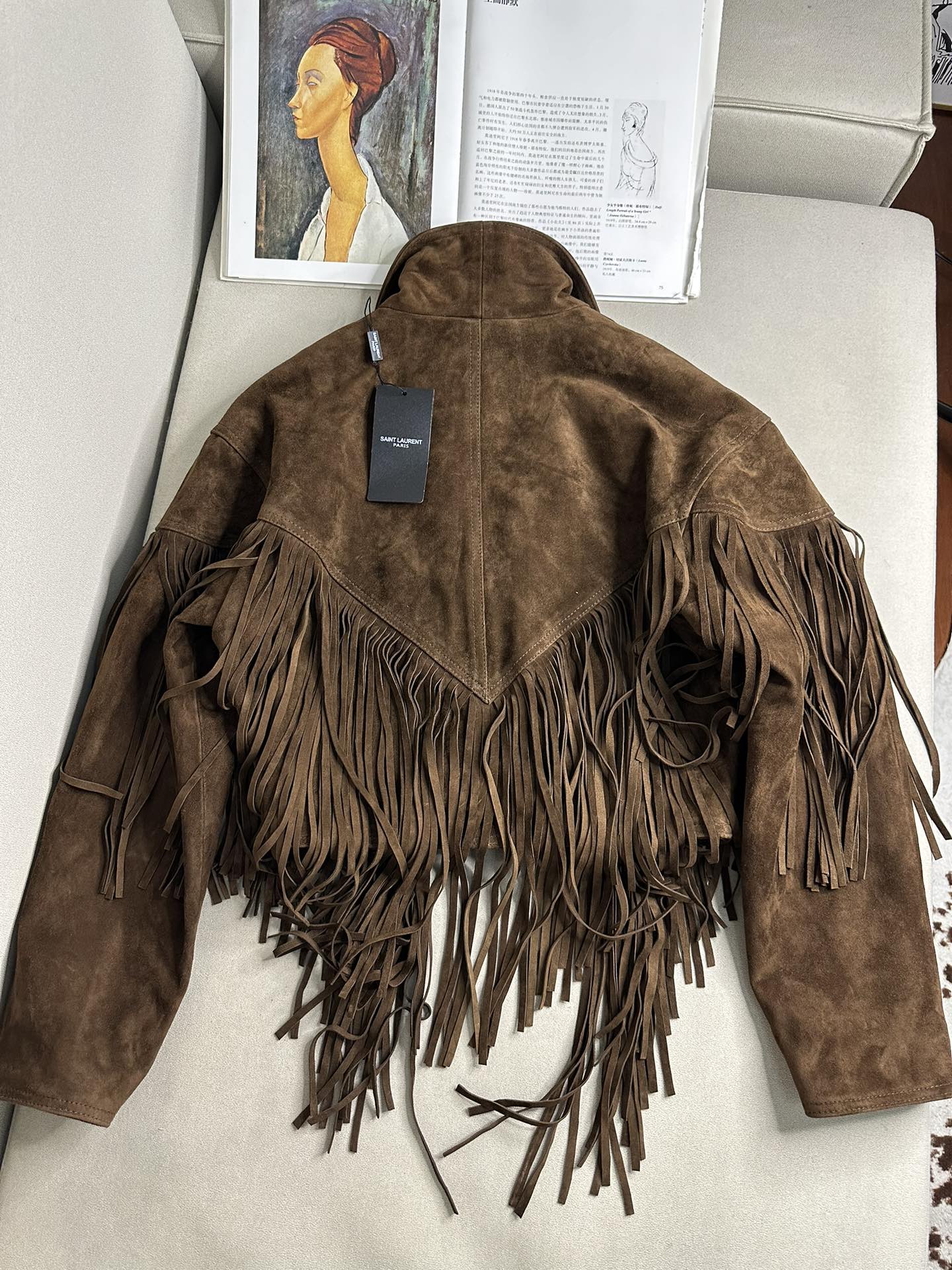 SAINT LAURENT Женская куртка из замши с бахромой