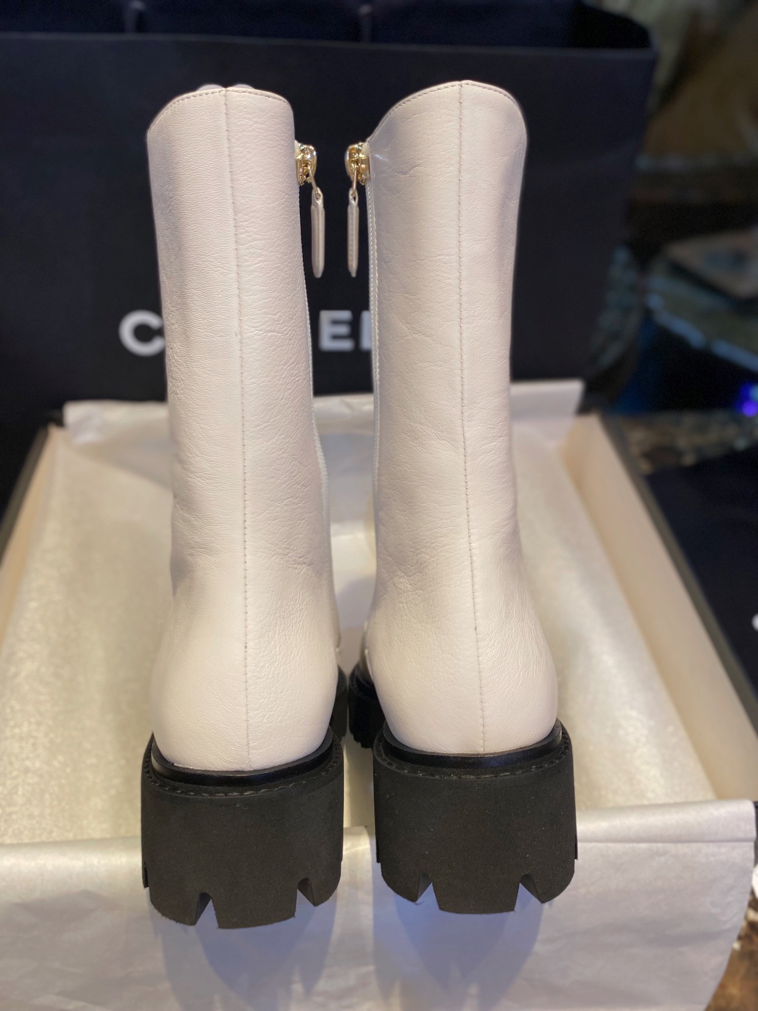 CHANEL Женские ботинки на шнуровке 23b CHANEL Женские ботинки на шнуровке 23b