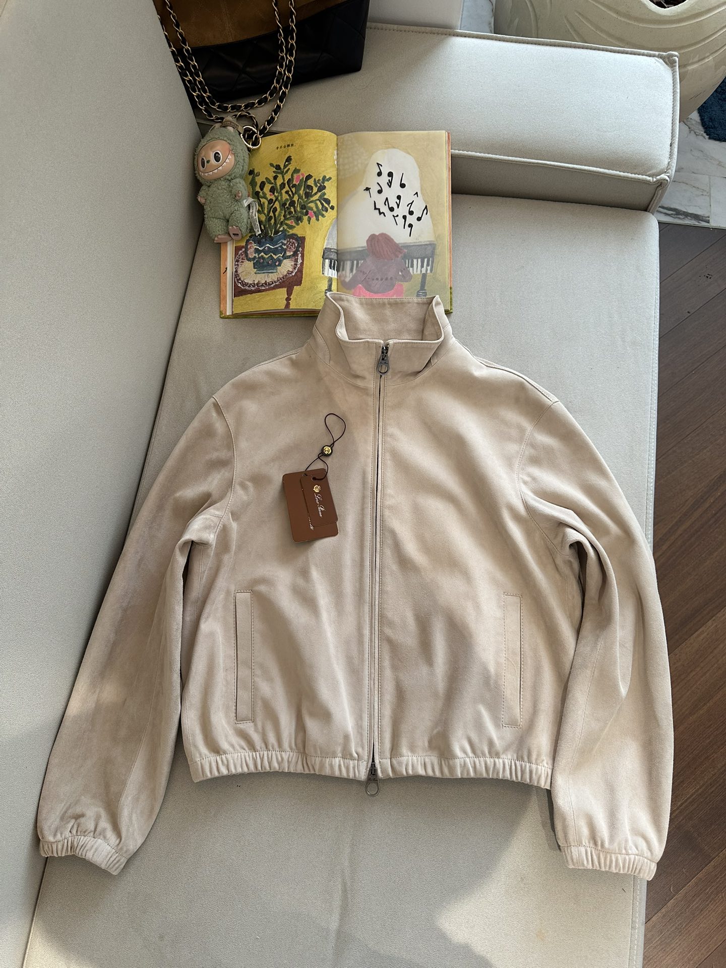 LORO PIANA Женская куртка из замши LORO PIANA Женская куртка из замши