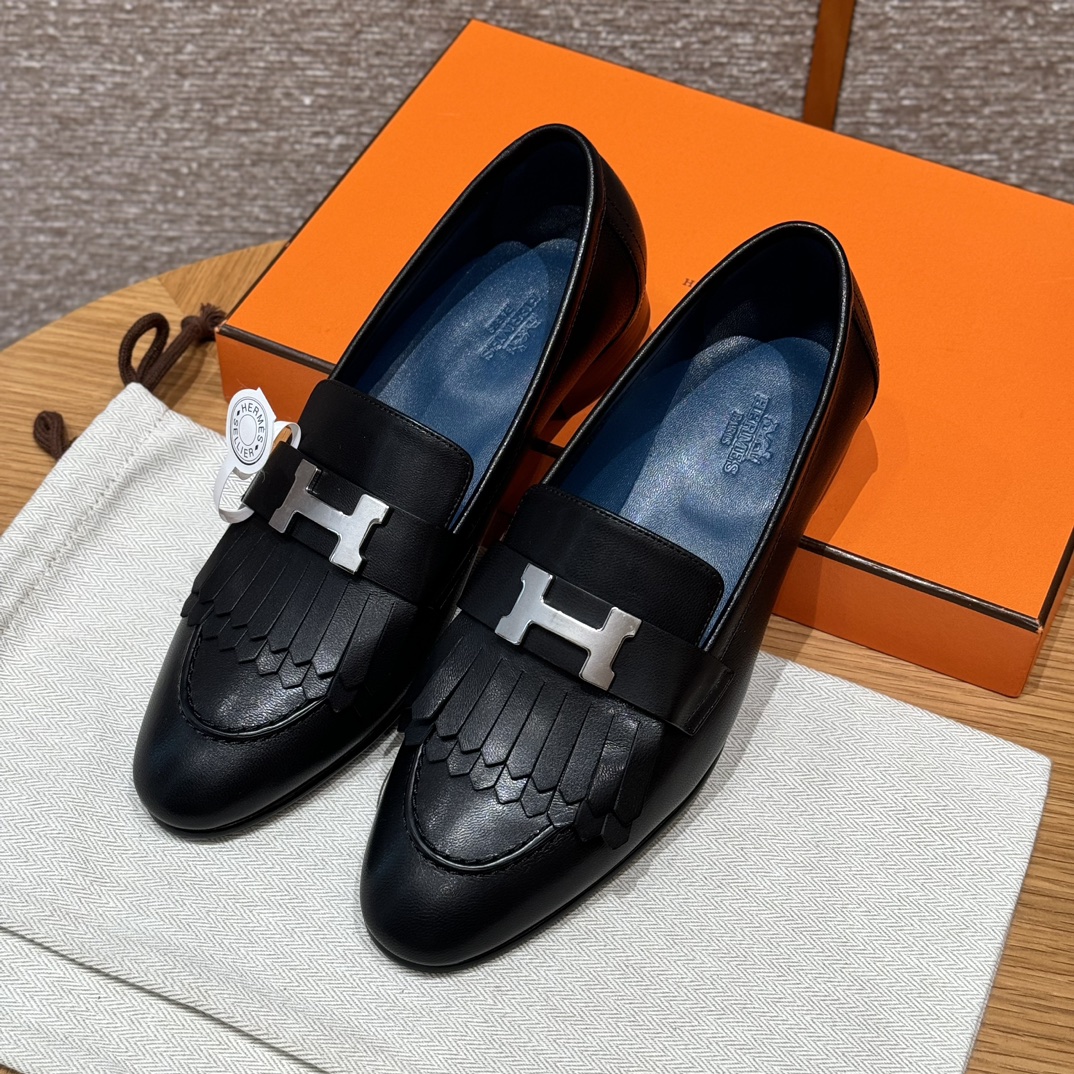 HERMES Женские лоферы Royal 