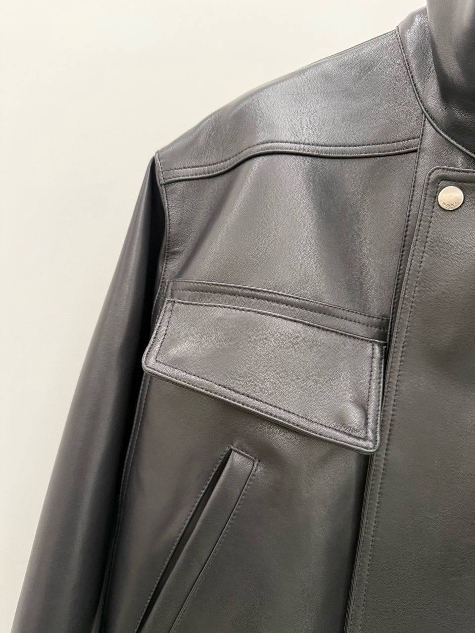 SAINT LAURENT Мужская кожаная куртка SAINT LAURENT Мужская кожаная куртка