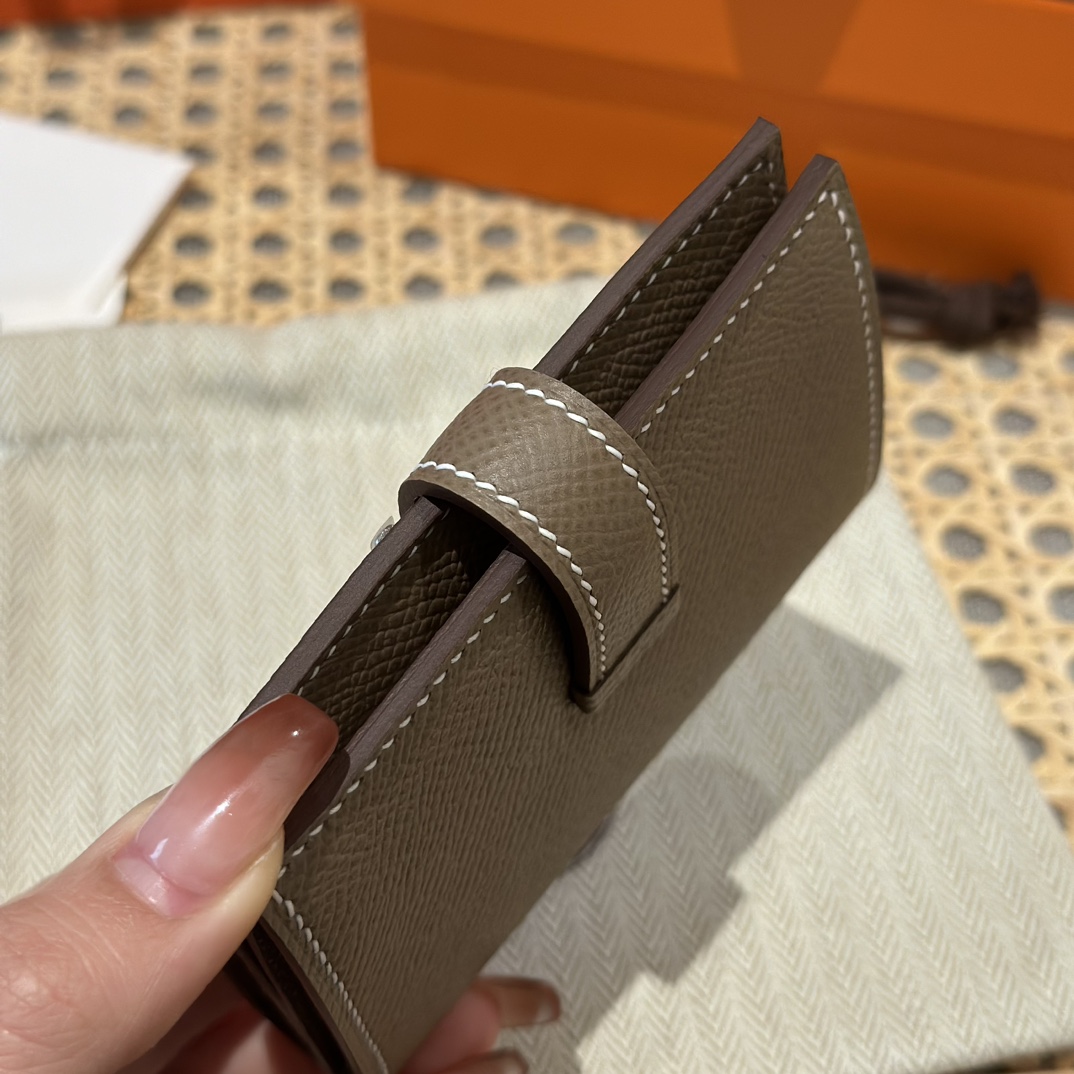 HERMES Кошелёк Bearn 10 см 18/Etoupe Epsom HERMES Кошелёк Bearn 10 см 18/Etoupe Epsom