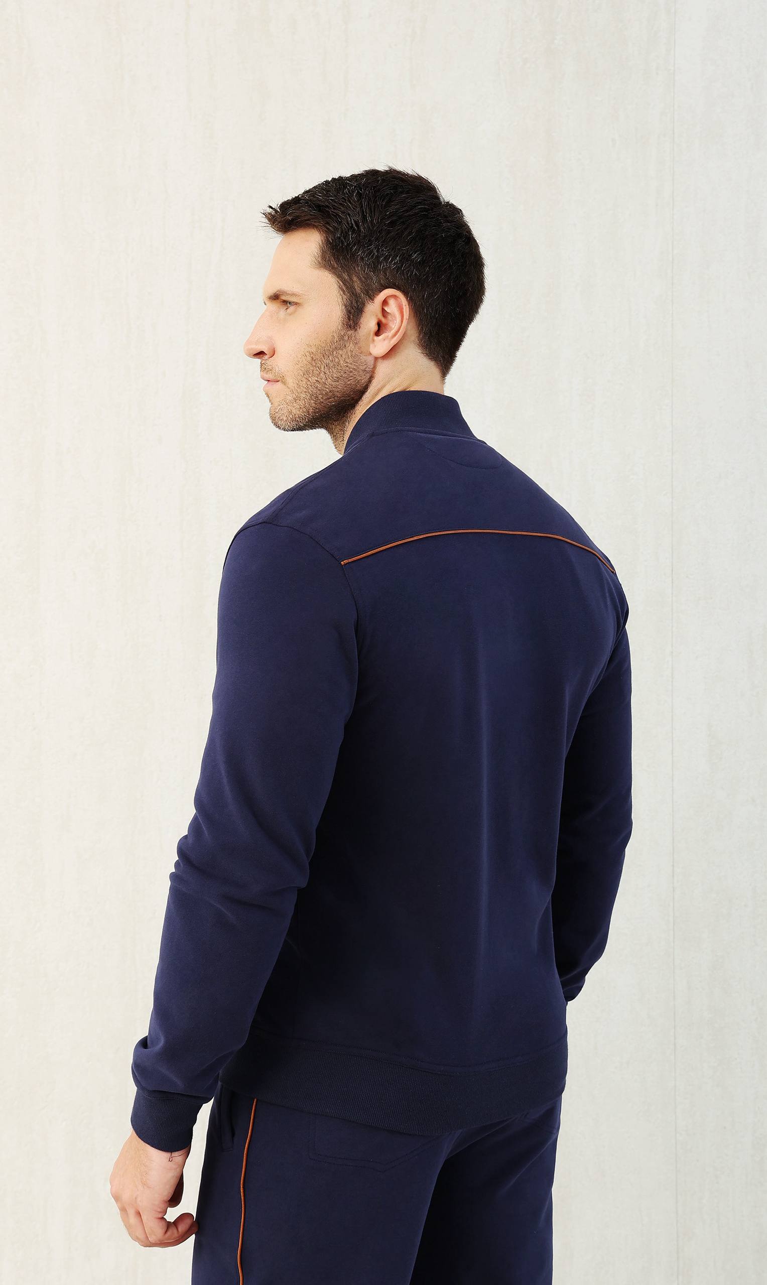 BRUNELLO CUCINELLI Мужской костюм