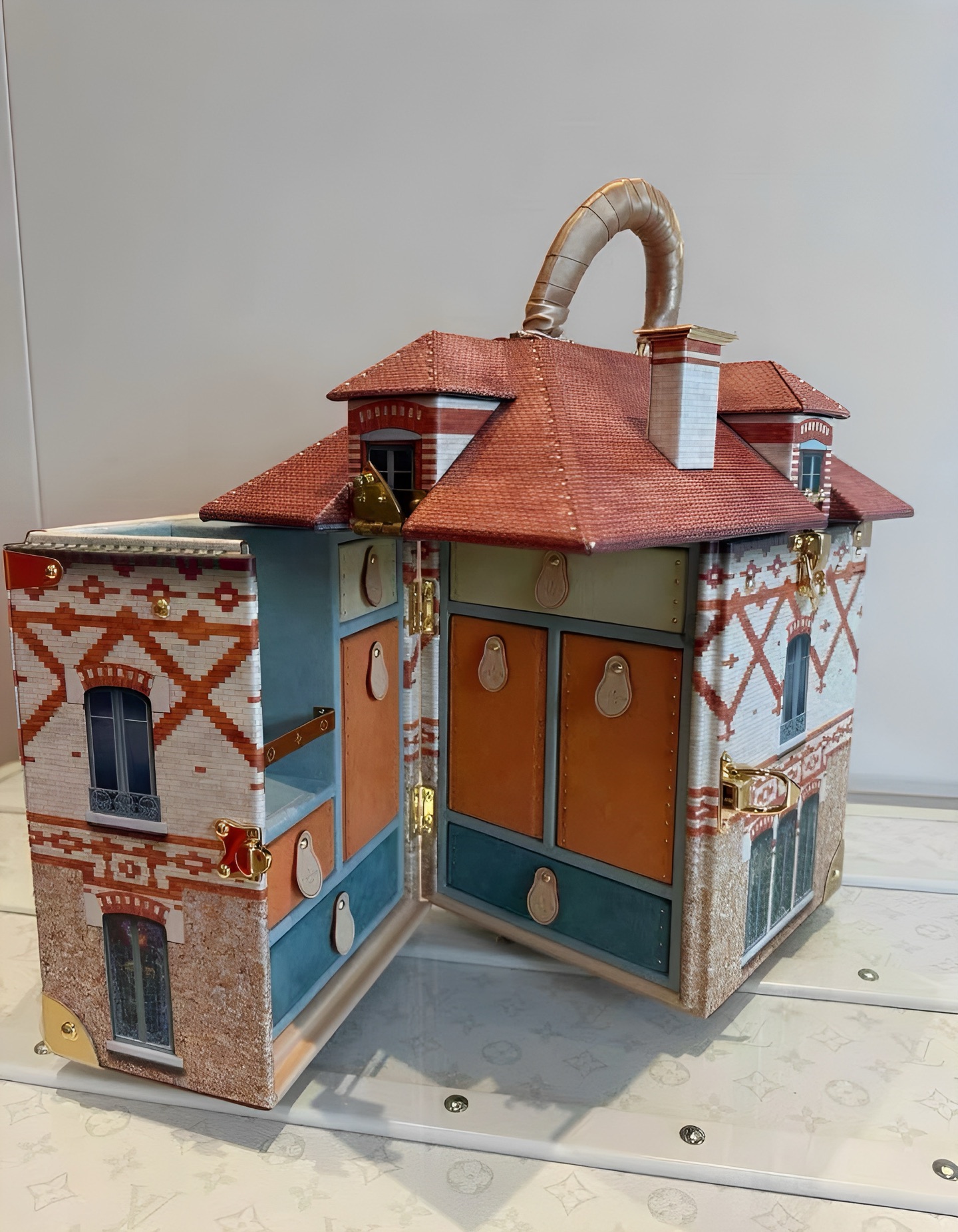 LOUIS VUITTON Декоративная шкатулка Maison De Famille