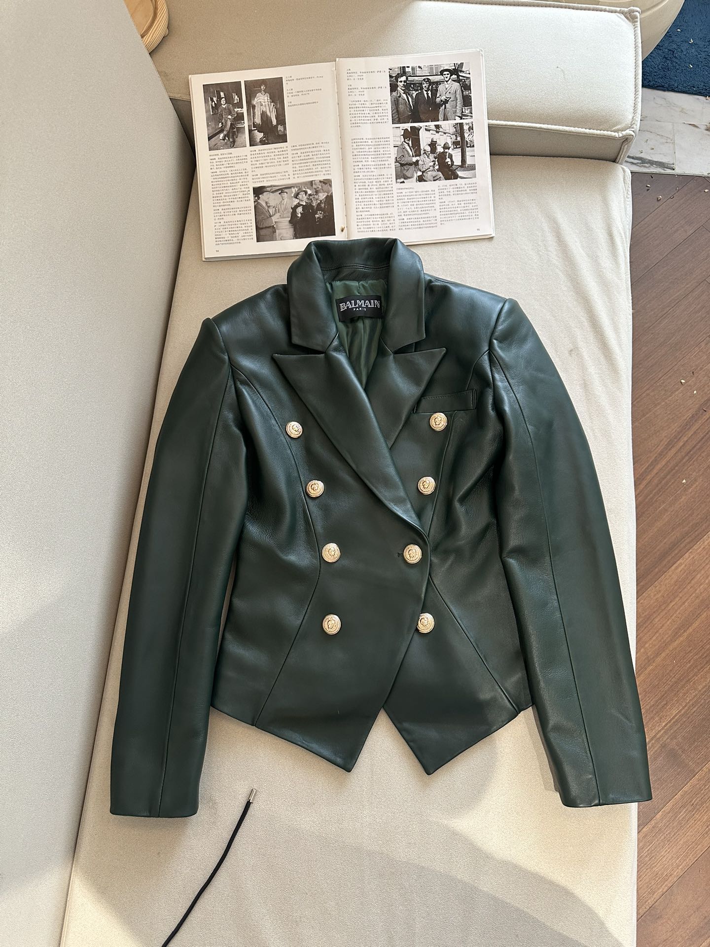 BALMAIN Женский кожаный жакет BALMAIN Женский кожаный жакет