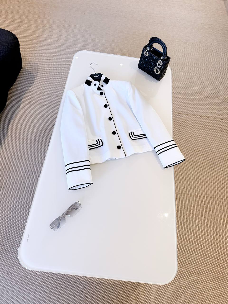 CHRISTIAN DIOR Женский жакет CHRISTIAN DIOR Женский жакет