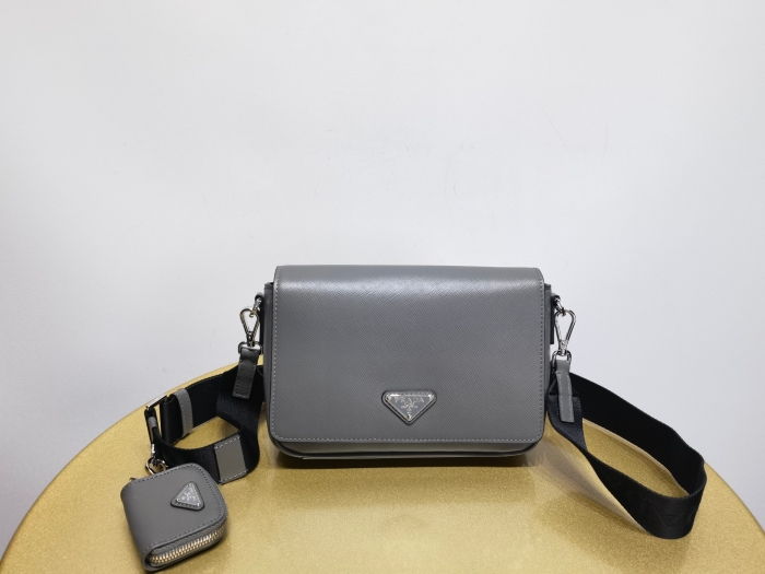 PRADA Мужская сумка Brique из кожи