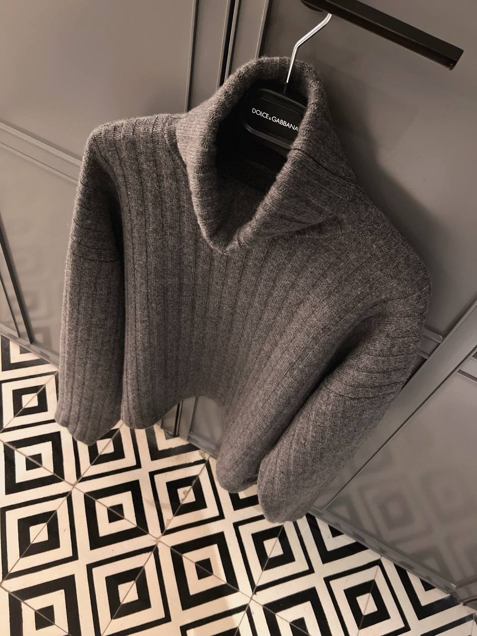 DOLCE & GABBANA Женский свитер из кашемира DOLCE & GABBANA Женский свитер из кашемира